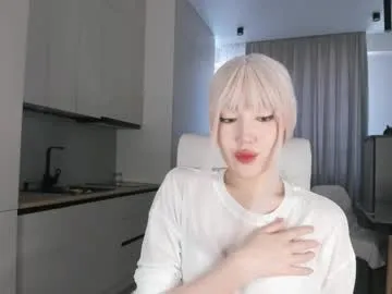 angelina_key Image 4