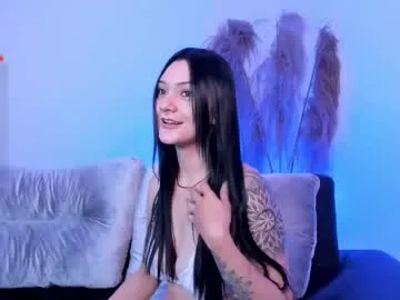 charlotte_whitee1 Image 2