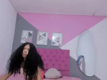 chey_petite's Thumb Image