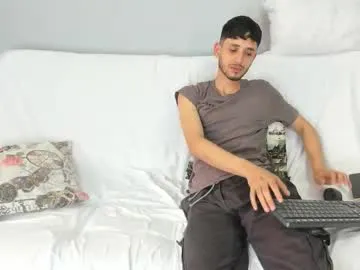 drake_and_zara Image 12