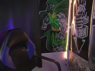 elle_uwu Image 5