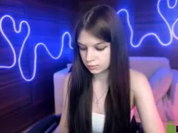 kylie_angel3 Image 6