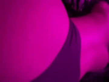 lady_lucky_love Image 9