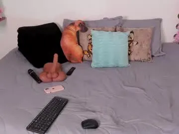 laura1__ Image 18