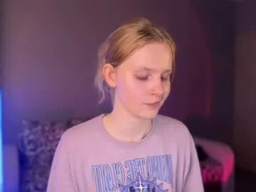 lunacyy's Thumb Image