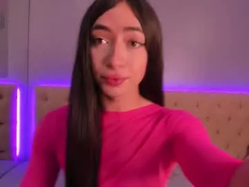 nickierainer Image 3