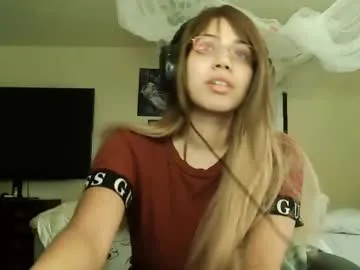 polinalove_streamer Image 2