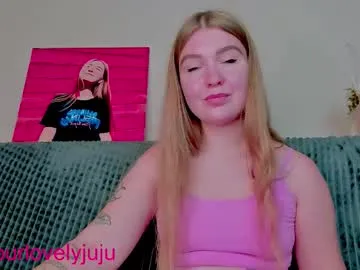 yourlovelyjul Image 17