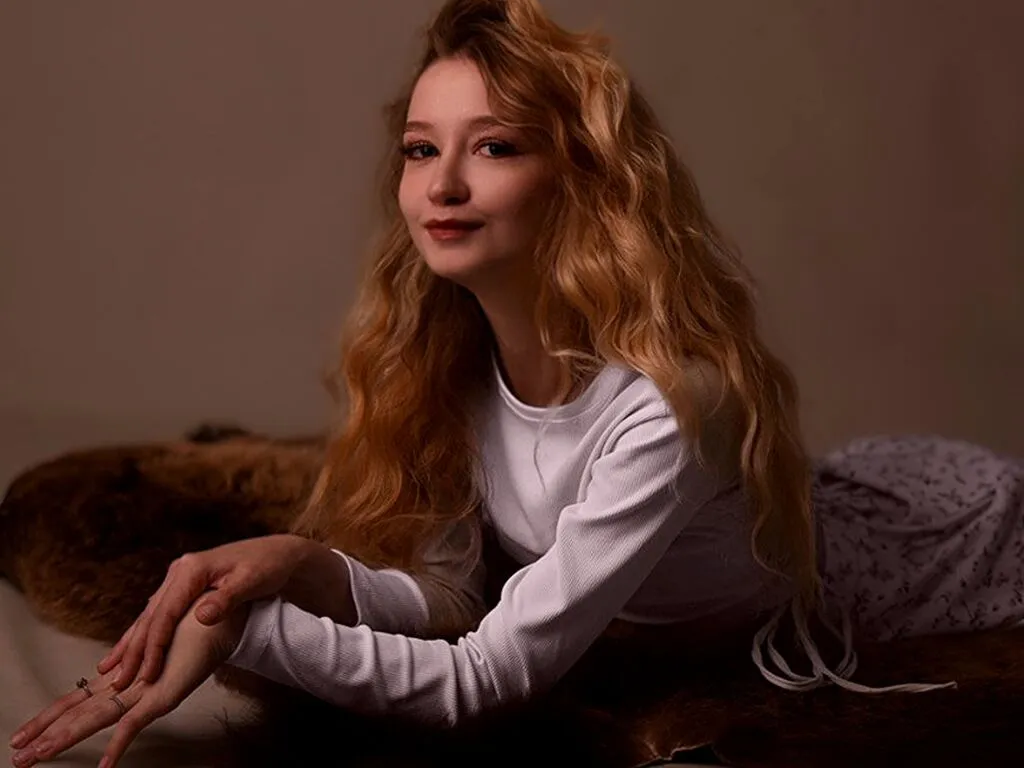 MayLilly's Thumb Image